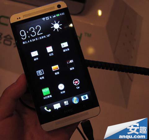 HTC One國行版怎麼去除通知欄上下箭頭